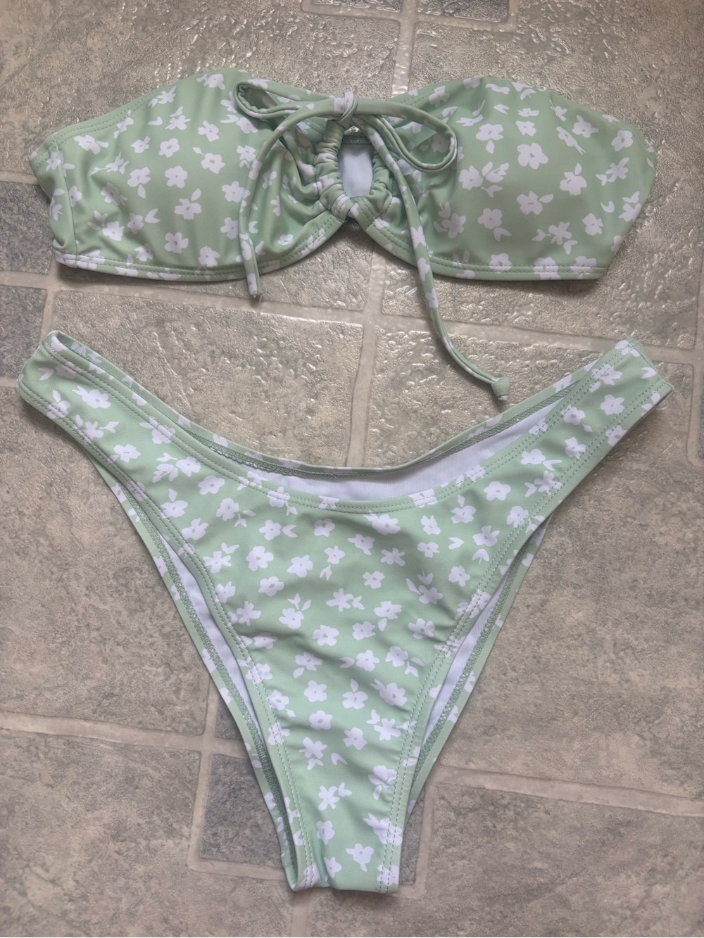SHEIN Light Green Floral Bandeau Bikini Set